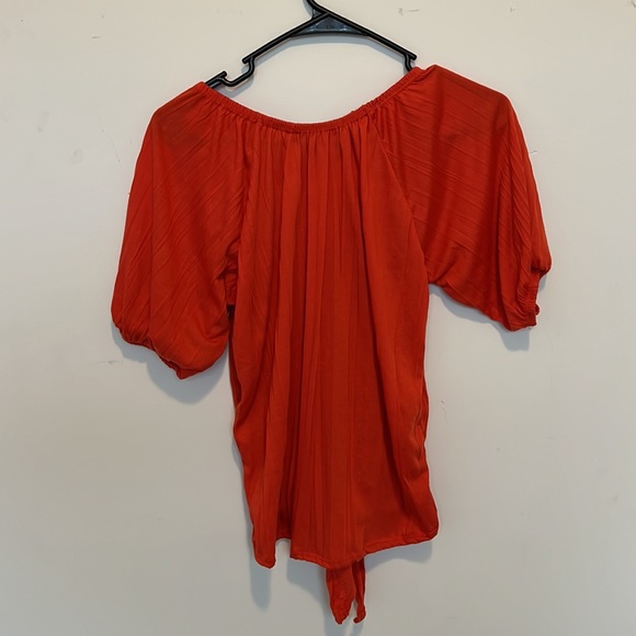 French Laundry Burnt Orange Tie-Front Puff Sleeve Blouse/Top with Diamond Button - Picture 2 of 4